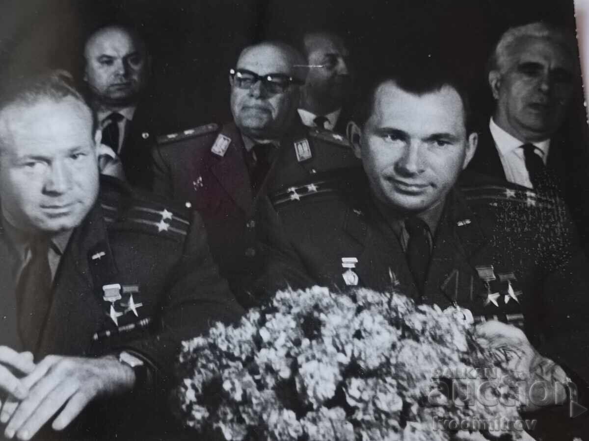 Army General Dobri Dzhurov with Soviet generals and cosmonauts - 5