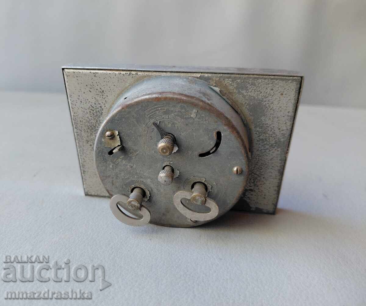 Chasovnik ot 50-te godini Chehoslovakia cu preț € 0.01 | 0.02 BGN