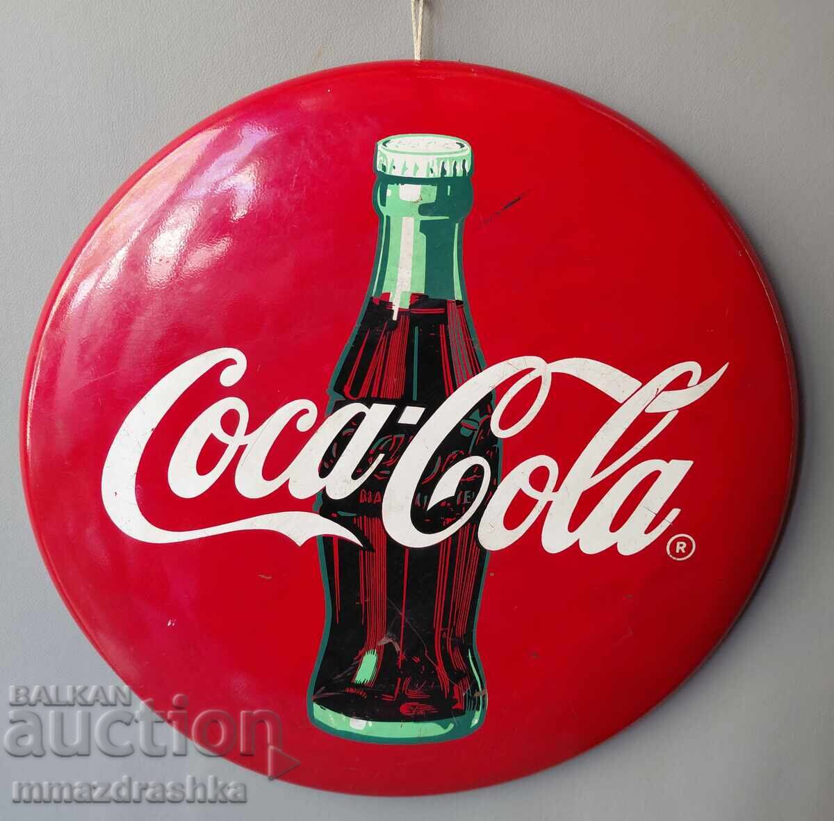 Reclamă socialistă mare la Coca-Cola