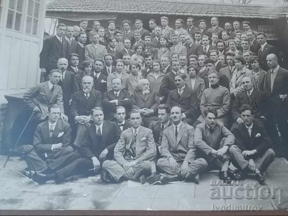 Δημοπρασία Φωτογραφία Άνδρες με κοστούμια από χαρτόνι