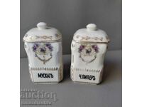 Borcane din porțelan pentru condimente din perioada regală