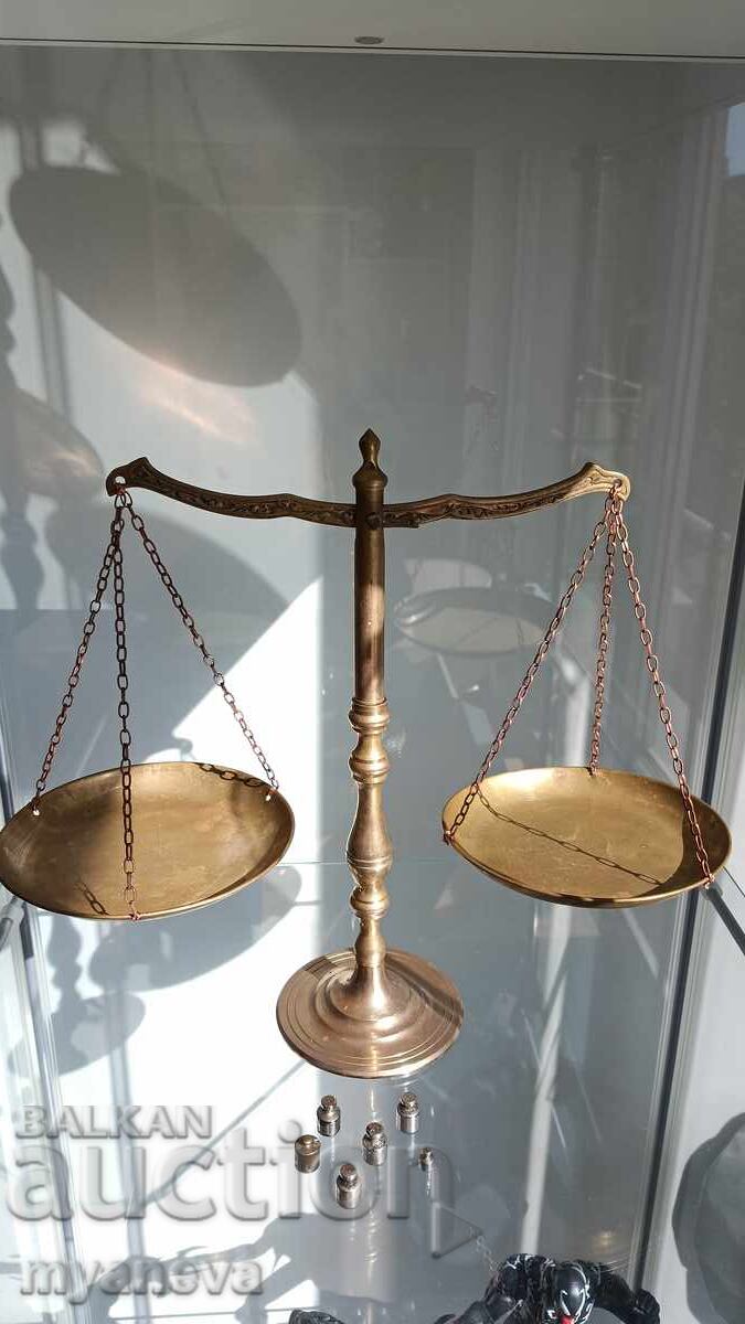 Vintage, μπρούτζινη ζυγαριά χρυσοχόου ή φαρμακοποιού με σταθμά με τιμή € 50.00 | 97.79 BGN