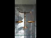 Vintage, бронзова, златарска или аптекарска везна с теглилки