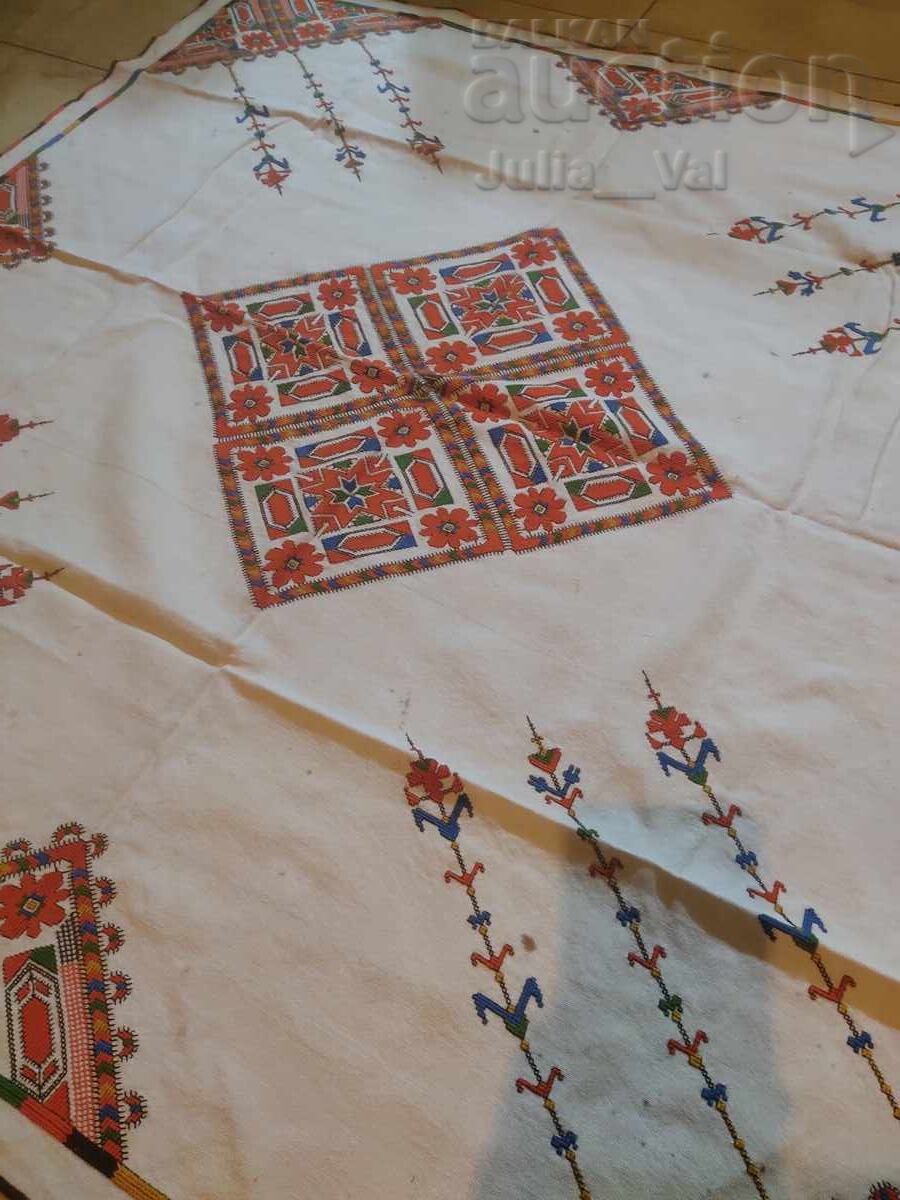 Large hand-embroidered tablecloth starting from 0.01 cents - 6