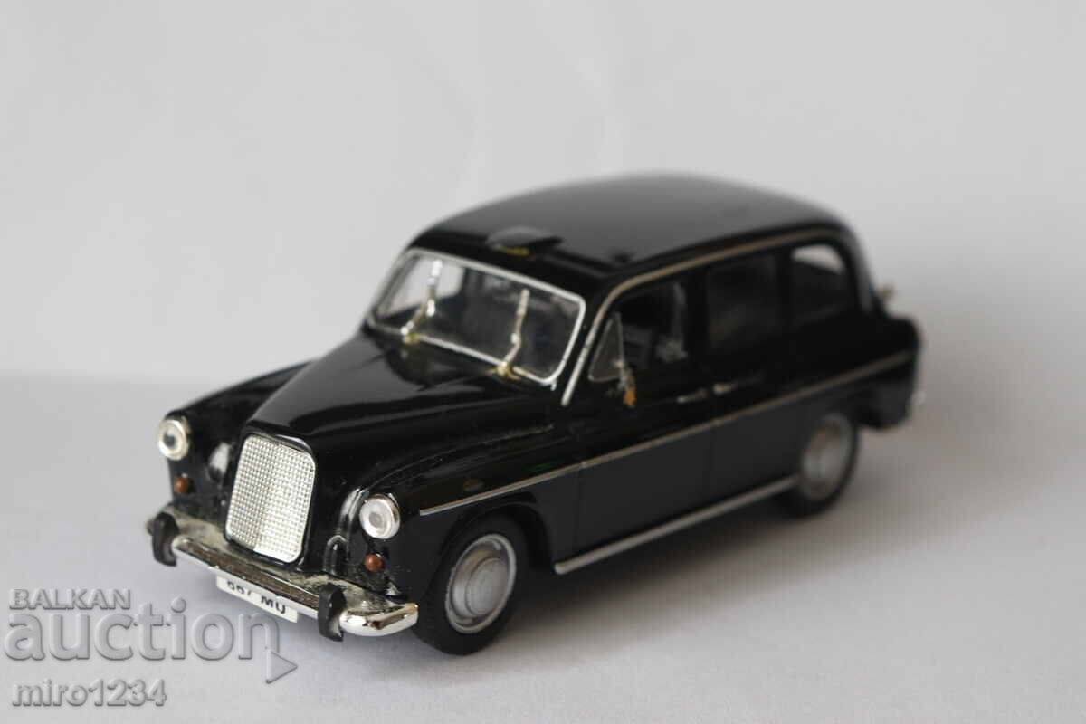 MODEL MAȘINUȚĂ JUCĂRIE LONDON TAXI 1/43 cu preț € 0.01 | 0.02 BGN