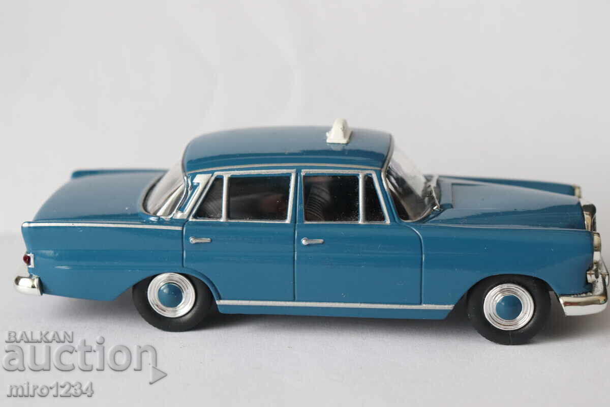 Livrarea MAȘINUȚĂ JUCĂRIE MODEL MERCEDES BENZ TAXI 1/43
