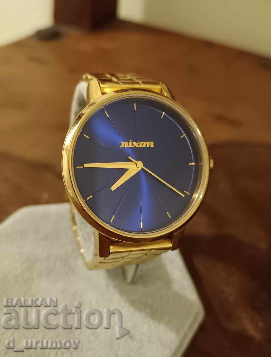 NIXON Women's Watch - Movin' Out The Kensington