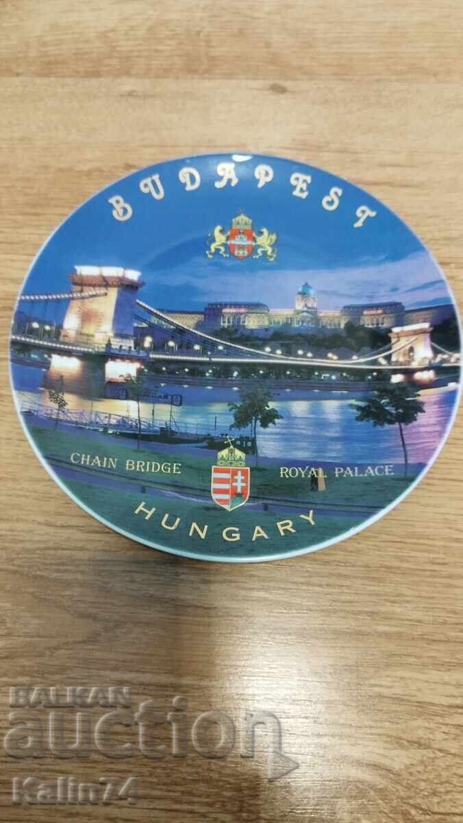Farfurie frumoasă din porțelan din Budapesta, Ungaria