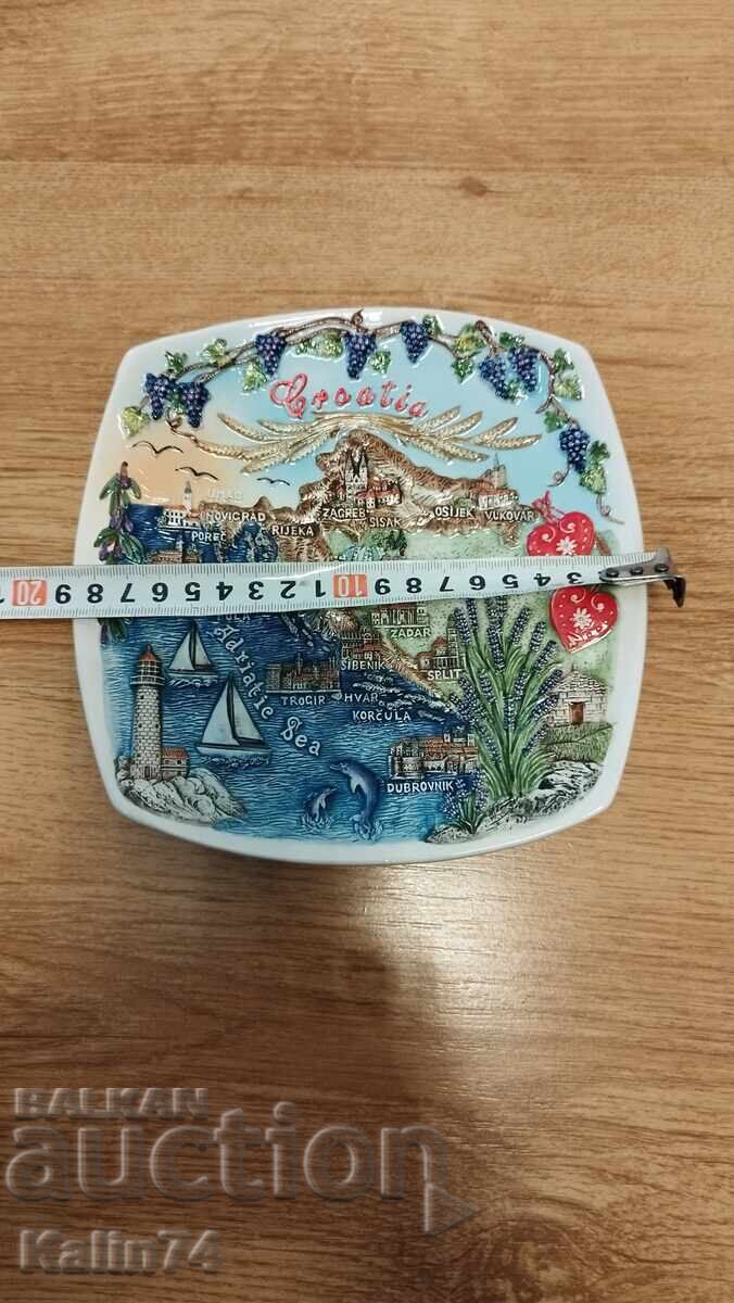 Beautiful porcelain plate from Croatia with price € 12.30 | 24.06 BGN