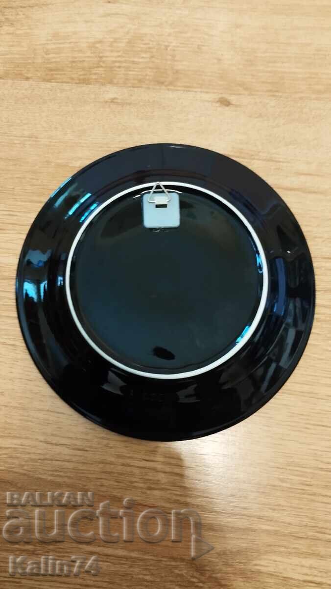 Δημοπρασία Όμορφο πορσελάνινο πιάτο από την Αίγυπτο