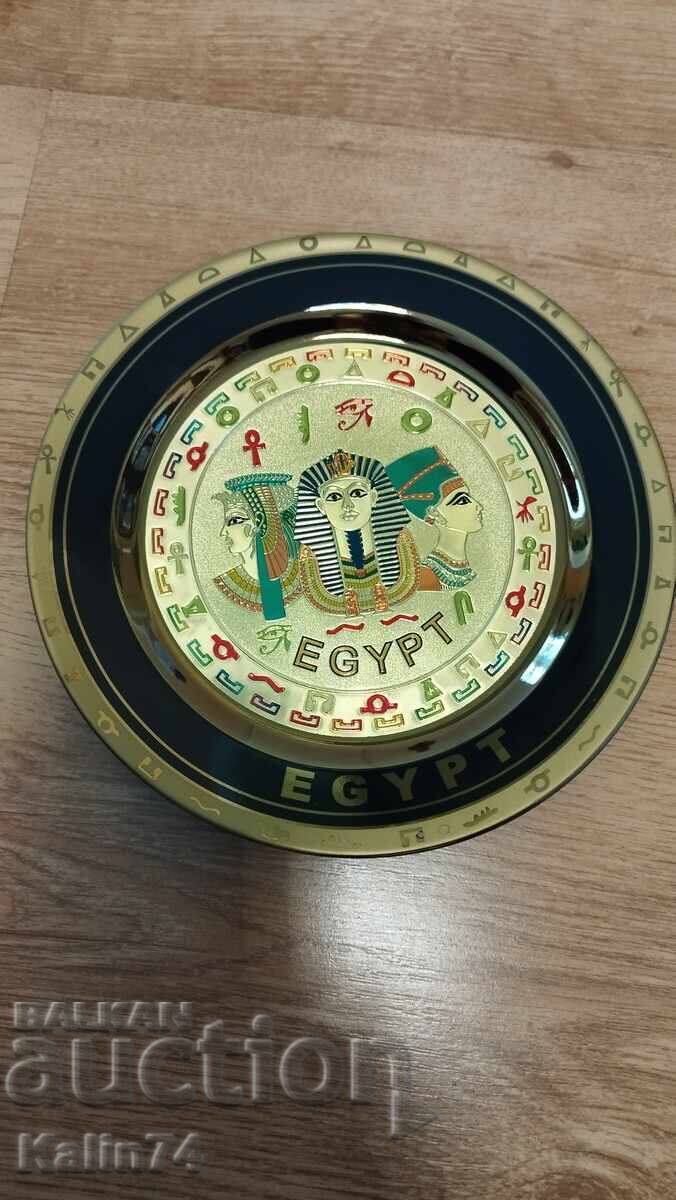 Όμορφο πορσελάνινο πιάτο από την Αίγυπτο