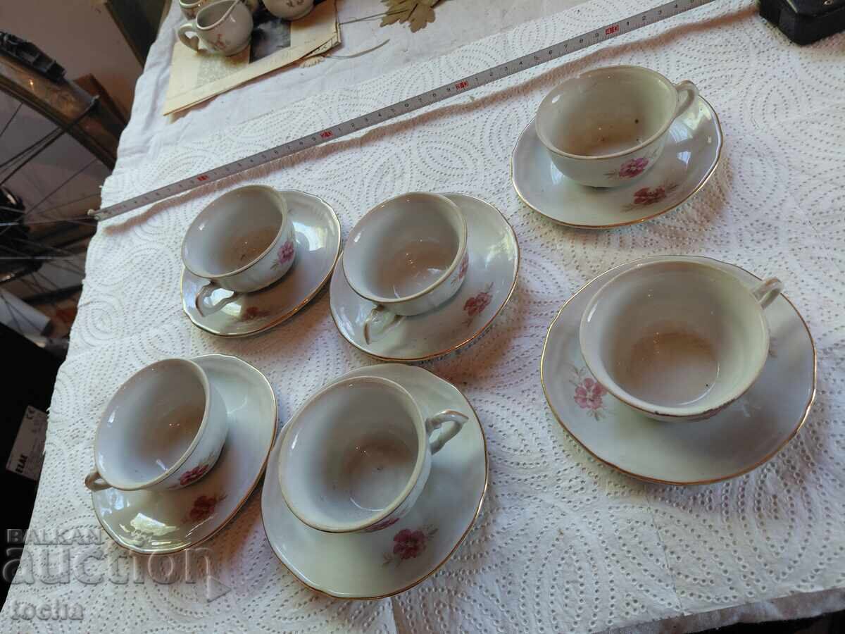 Porțelan bulgăresc vechi, serviciu de cafea cu preț € 2.90 | 5.67 BGN
