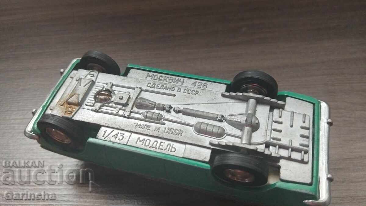 Livrarea Moskvich 426 URSS 1/43 Livrarea Moskvich 426 URSS 1/43