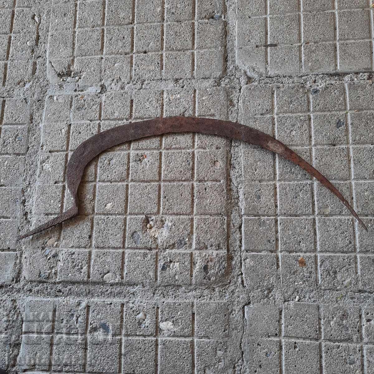 Seceră veche din fier forjat cu preț € 5.00 | 9.78 BGN