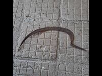 Seceră veche din fier forjat