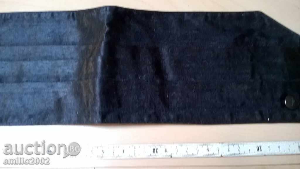 Licitație Seif ascuns pentru bani, valori și documente - compresă