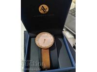 Раз-ба №67  Работещ Дамски часовник Adriane Vittadini