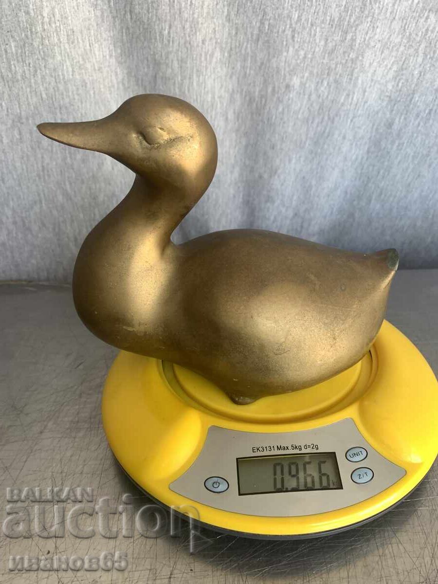 figurină din bronz reprezentând o rață