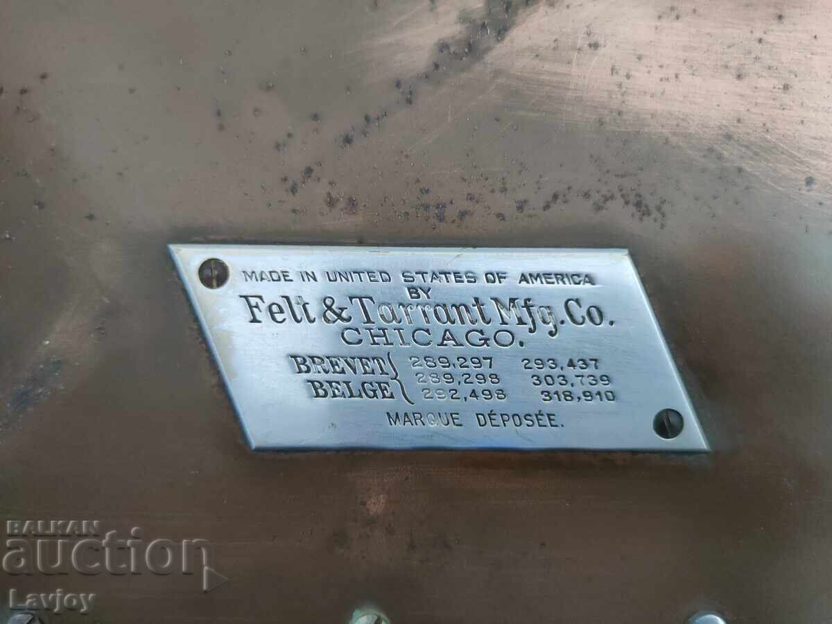 Mașină de calcul americană Comptometer cu preț € 200.00 | 391.17 BGN