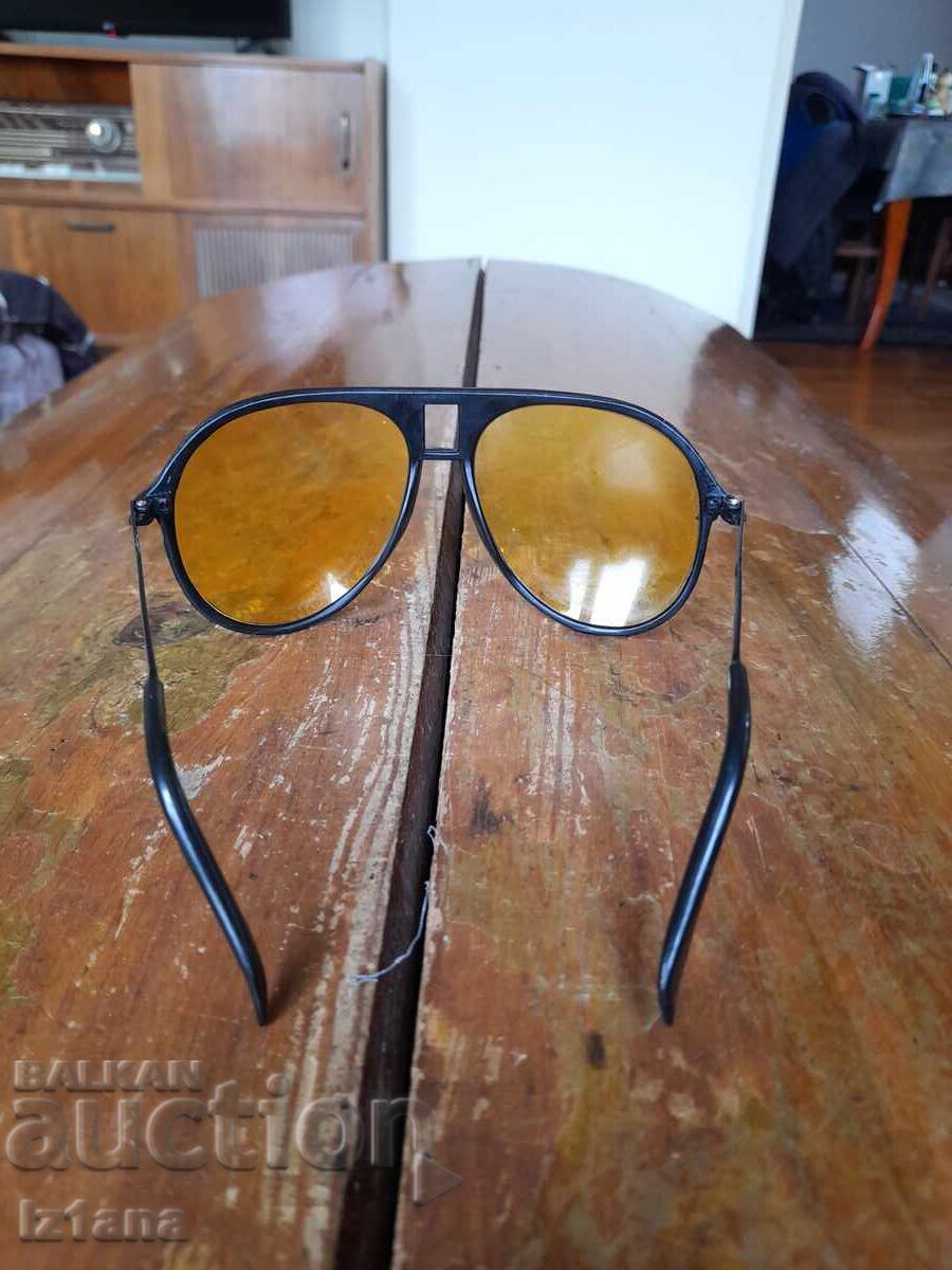 Auction  Vintage Night Drive driving glasses