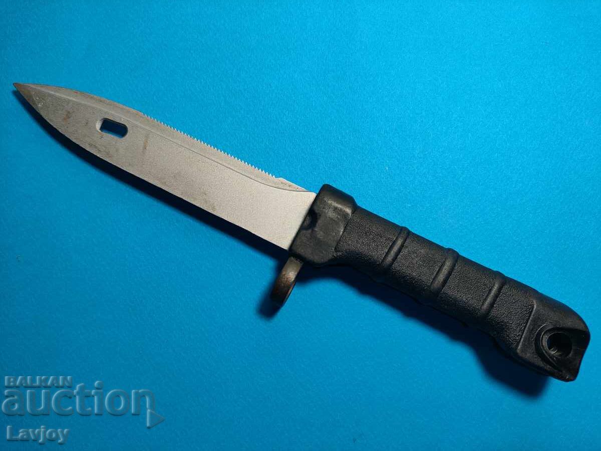 Baionetă Kalașnikov AK 47 foarfecă