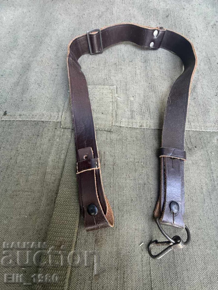 Licitație Curea din piele pentru AK-47