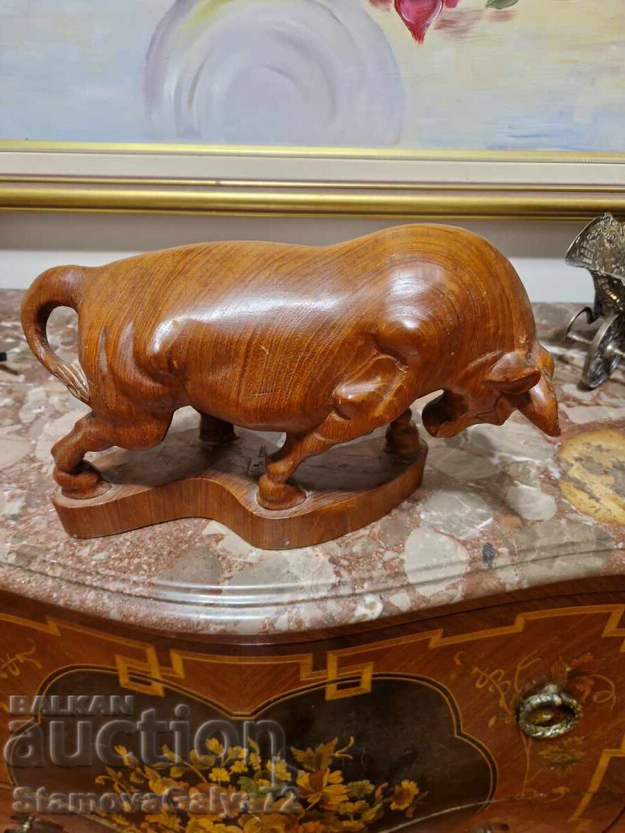 Minunată figurină, statuetă, sculptură germană din lemn, Taur cu preț € 99.00 | 193.63 BGN