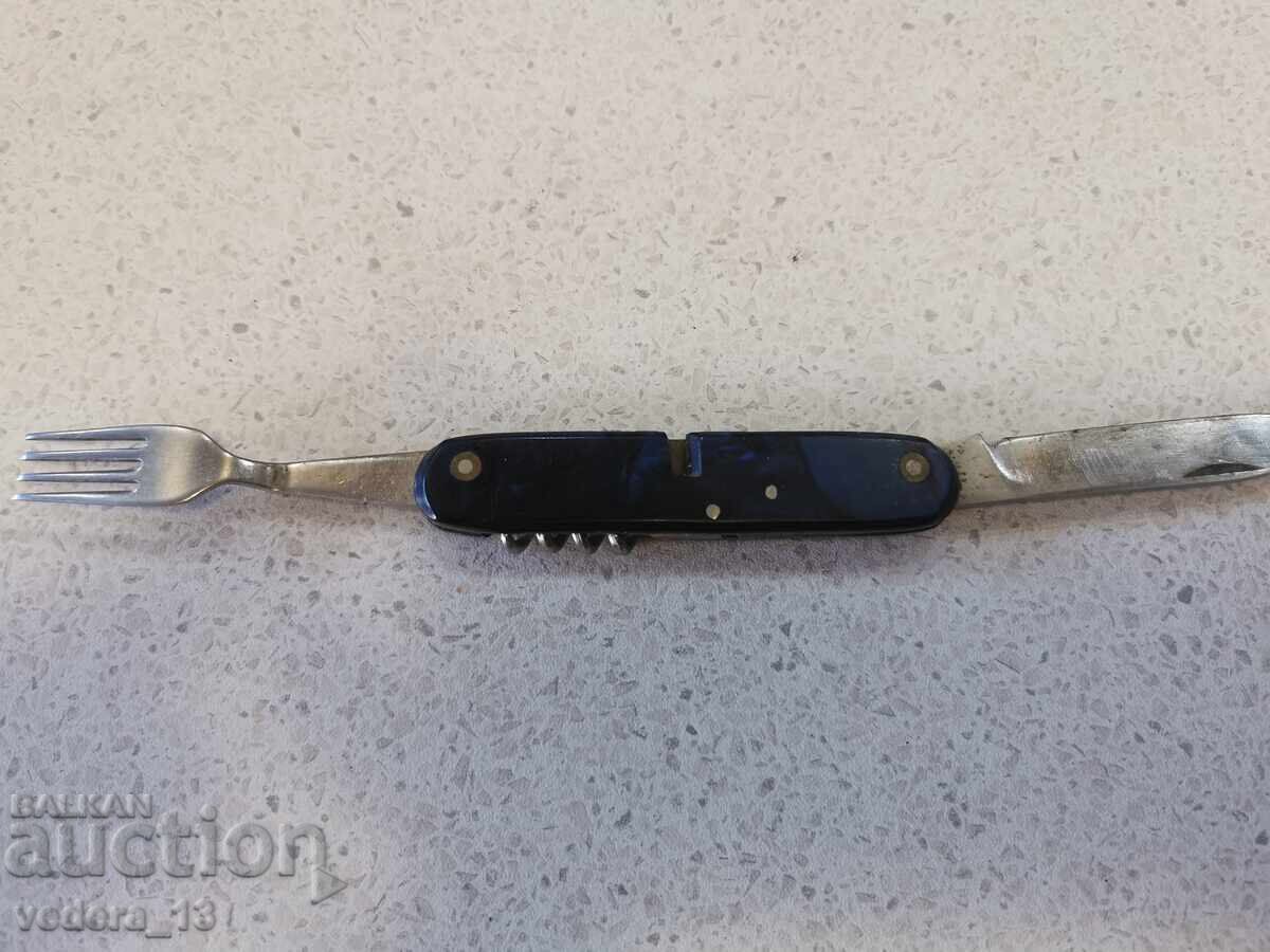 Auction  pocket leg