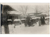 Βουλγαρία, Μελισσοκομείο στο χωριό Ρακίτοβο τον χειμώνα, 1935