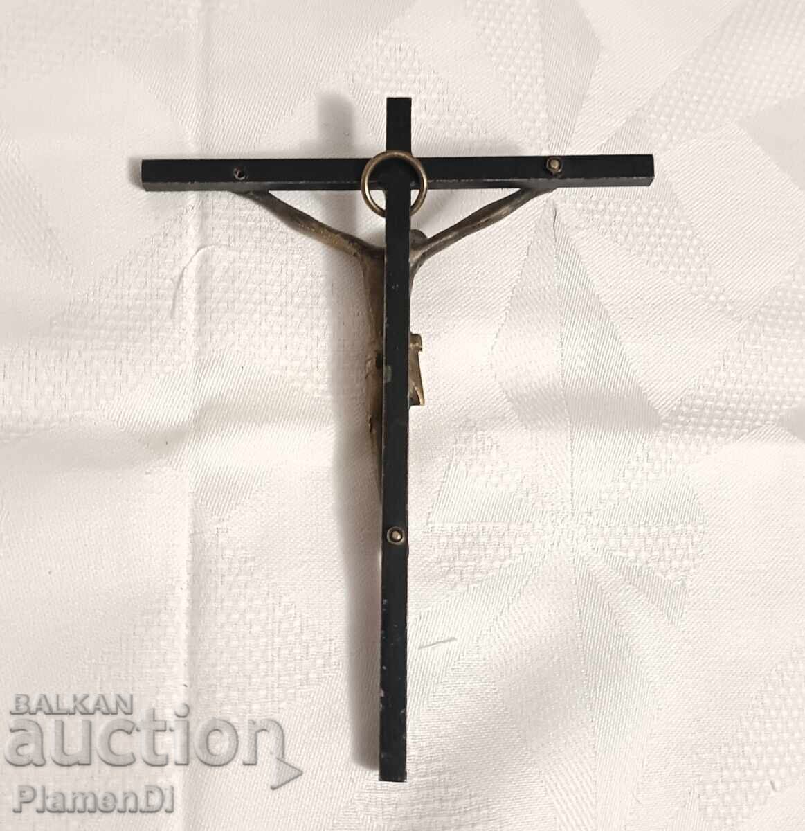 Crucifix antic din bronz - Veche manufactură artizanală cu preț € 20.00 | 39.12 BGN