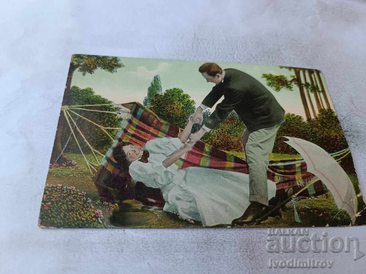 Carte poștală Bărbat și tânără fată stând într-un hamac 1910