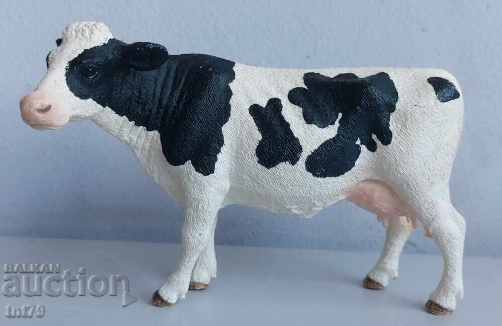 Фигура, животни крава – Schleich.