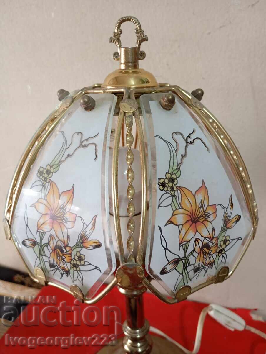 Επιτραπέζιο φωτιστικό σε στυλ art deco με τιμή € 21.00 | 41.07 BGN