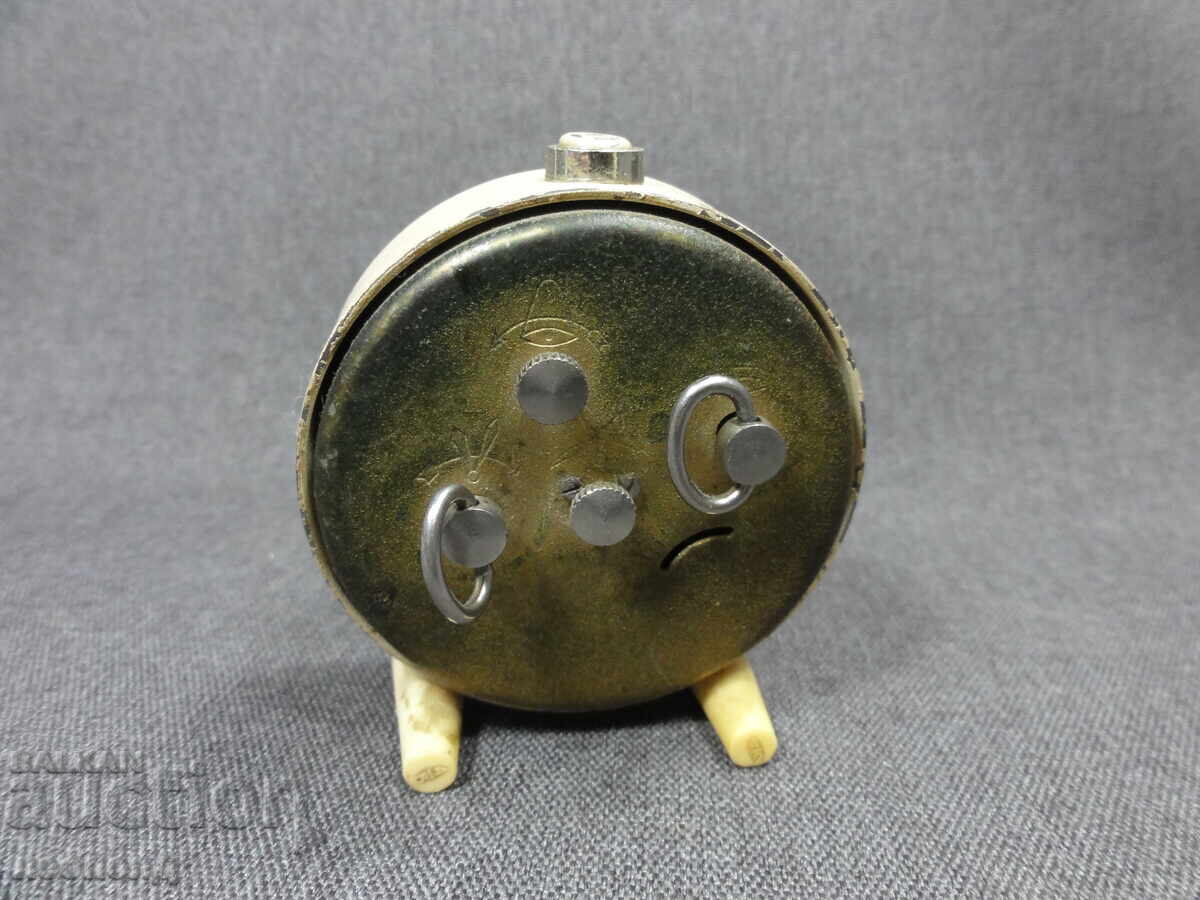 Delivery of BZC STAR RETRO RUSSIAN MECHANICAL ALARM CLOCK SLAVA