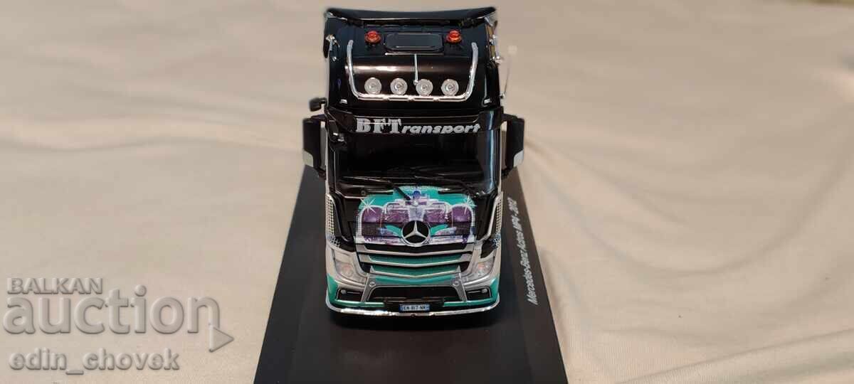 1/43 Hachette/IXO Mercedes-Benz Actros MP4 Truck (2012) - 5