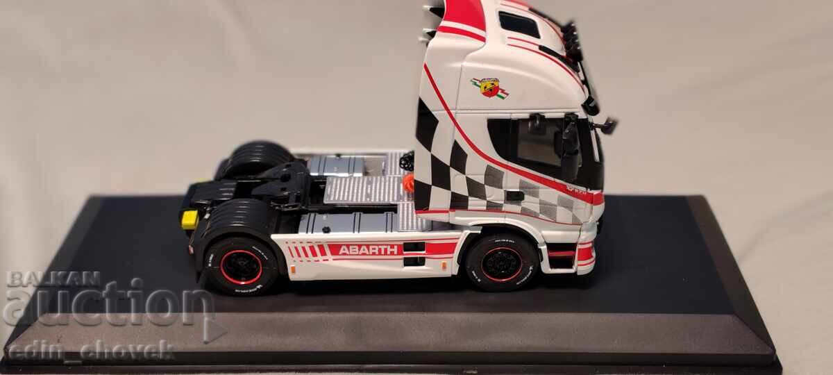 Licitație 1/43 Hachette/IXO Iveco
