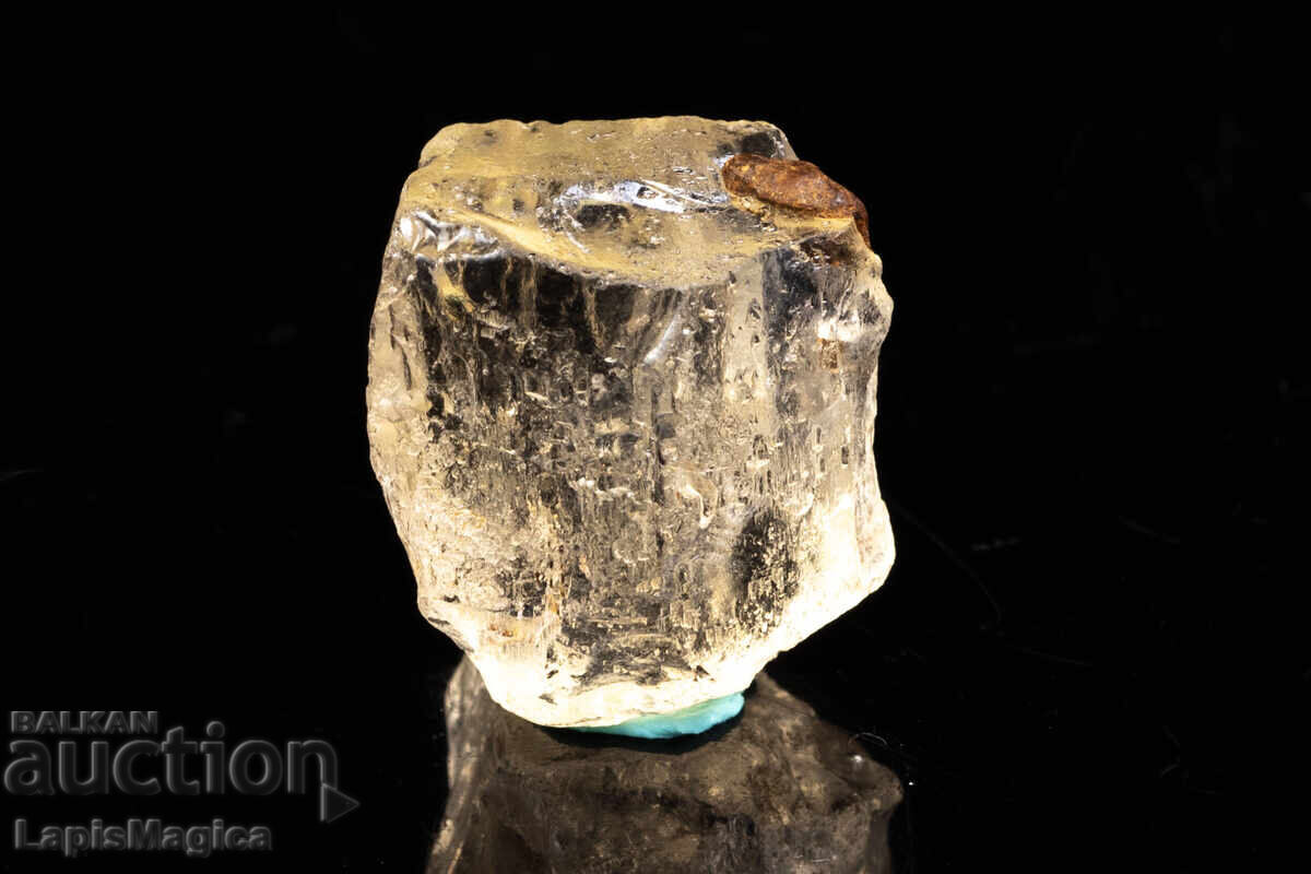 Cristal de scapolit fluorescent 14.7ct cu preț € 3.50 | 6.85 BGN Cristal de scapolit fluorescent 14.7ct cu preț € 3.50 | 6.85 BGN