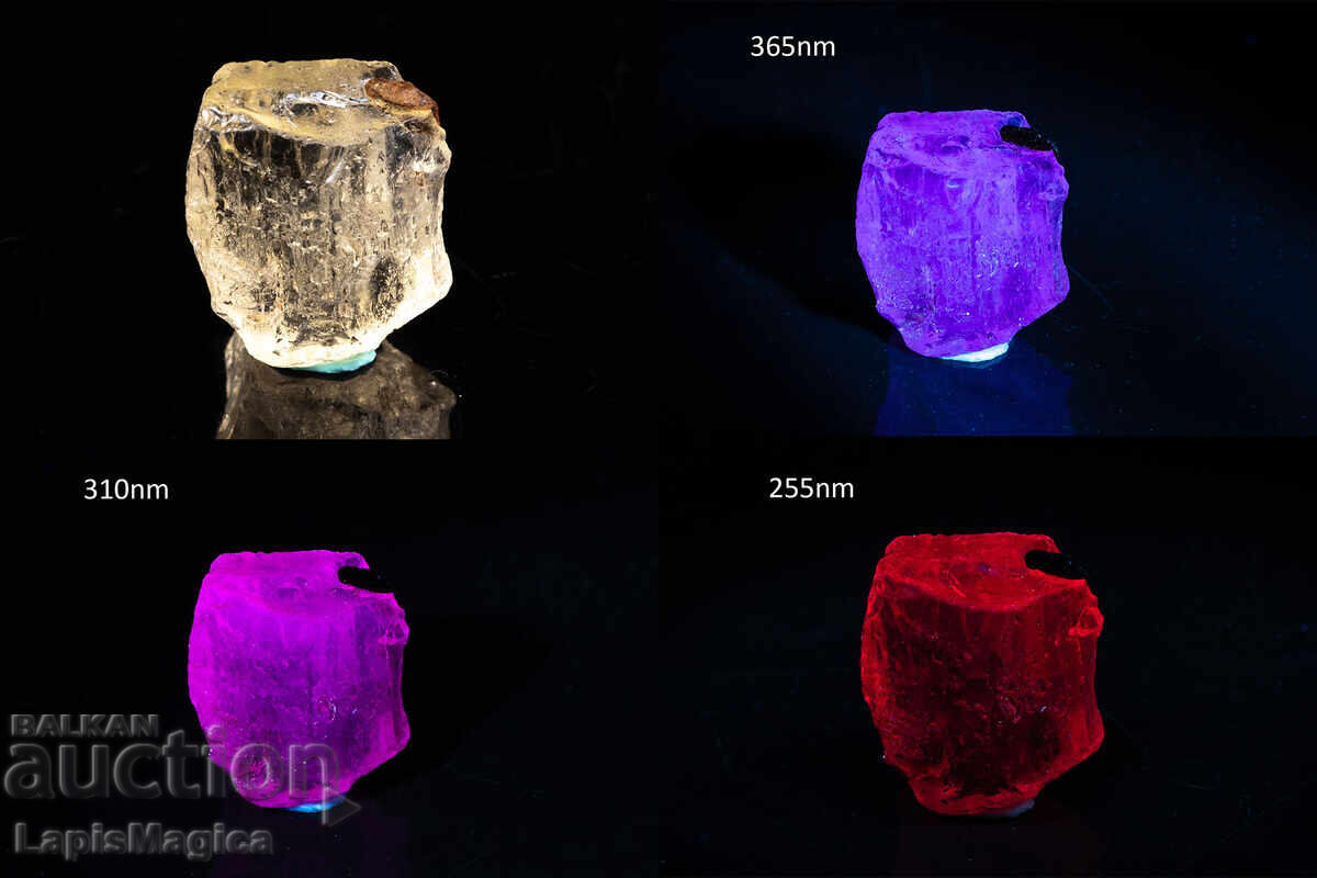Cristal de scapolit fluorescent 14.7ct Cristal de scapolit fluorescent 14.7ct