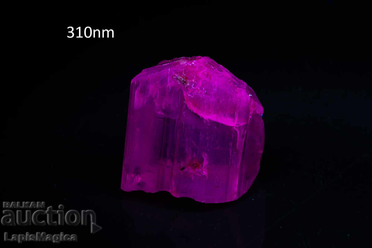 Κρύσταλλος φθορίζοντος σκαπολίτη 23.6ct με τιμή € 3.50 | 6.85 BGN