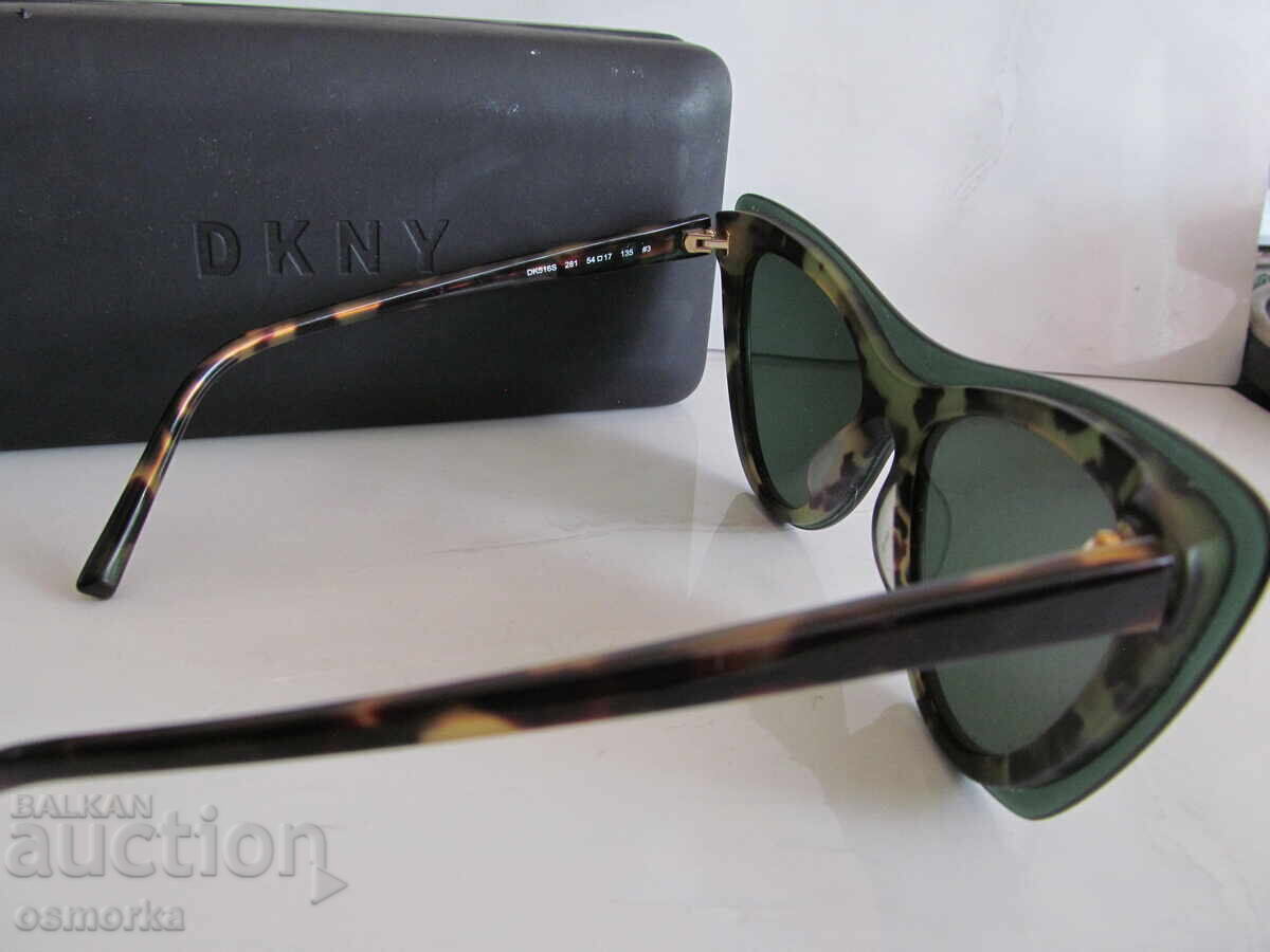 Licitație Ochelari de soare DKNY moderni de damă de marcă modă stil cochetă