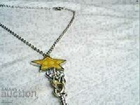 красиво колие сес кристали   от дани нОаписана фирма