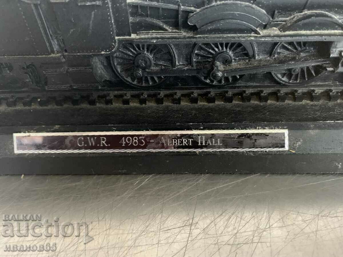 locomotiva tren model cu preț € 17.90 | 35.01 BGN