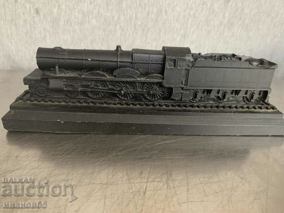 Licitație locomotiva tren model