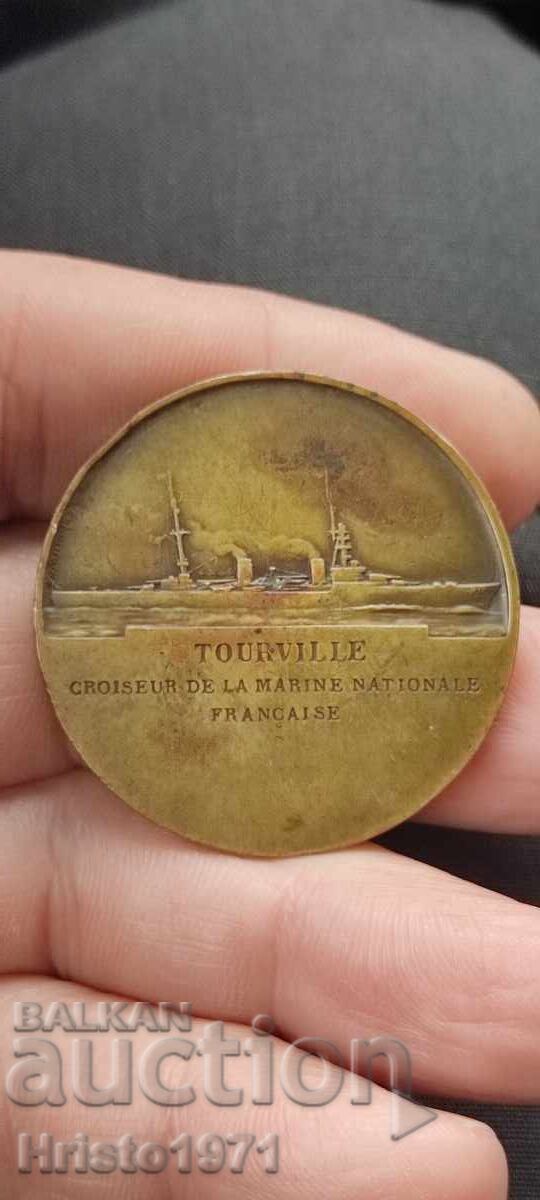 Medalie - crucișătorul Tourville 1926 cu preț € 45.00 | 88.01 BGN