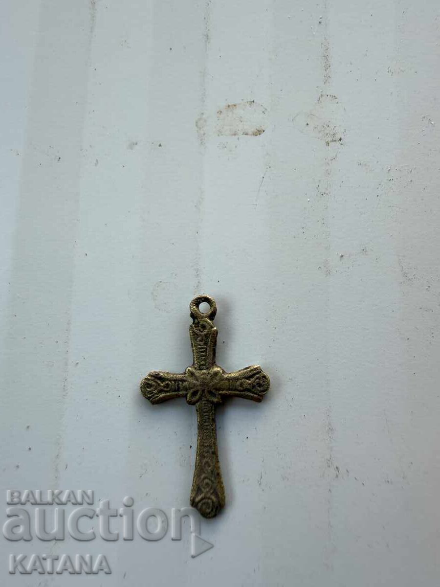 Small cross