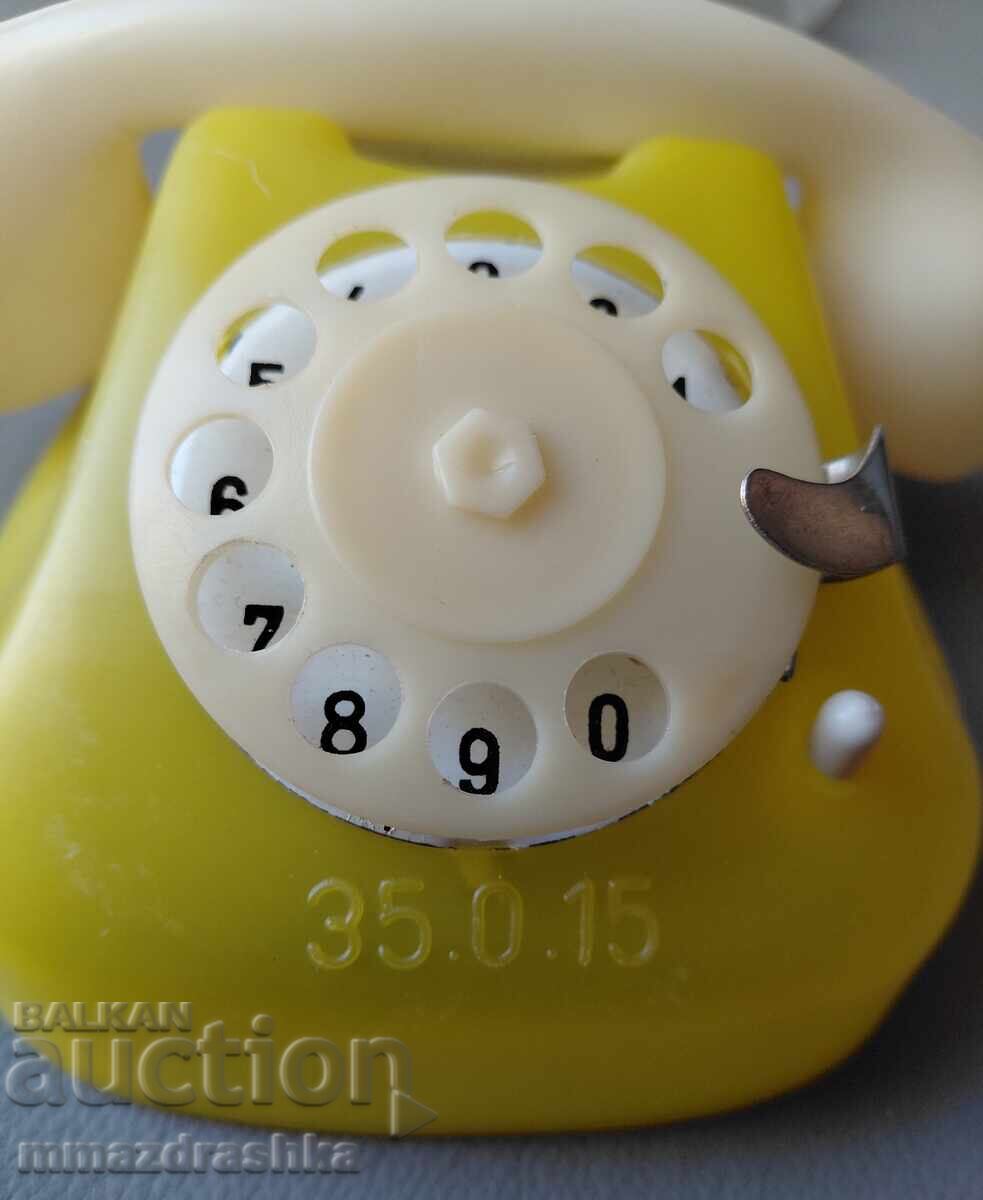 Licitație Telefon pentru copii din perioada socialistă, NOU cu sonerie