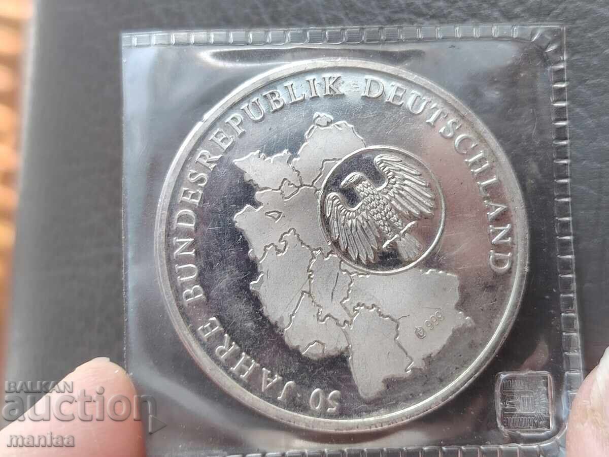 Δημοπρασία Δείγμα ασημένιας πλάκας 999/1000