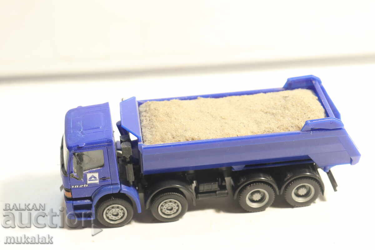 HERPA H0 1/87 MERCEDES ATEGO CAMION BASCULANTĂ MODEL cu preț € 23.00 | 44.98 BGN