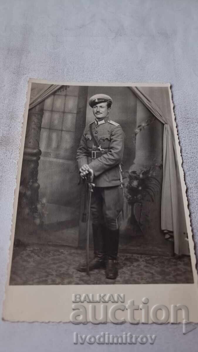 Fotografie Iambol Ofițer cu sabie 1941