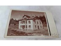 Photo Newly built two-story single-family house